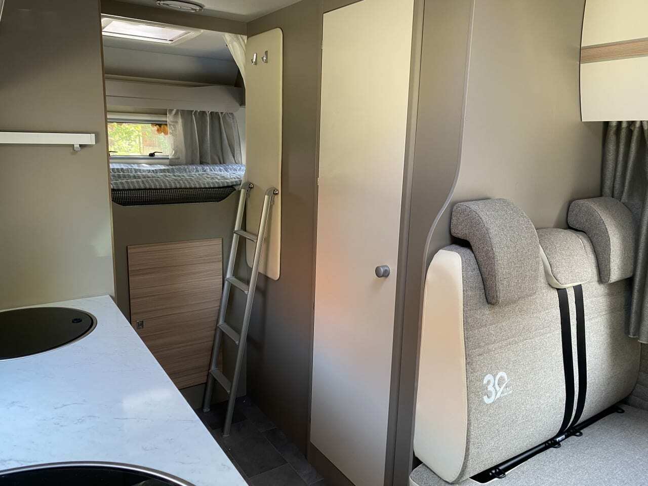 resized_camper-picture-60947-541470